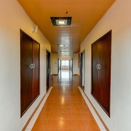 Oyo Flagship 9560 Hotel Bellwether Kochi Exterior foto