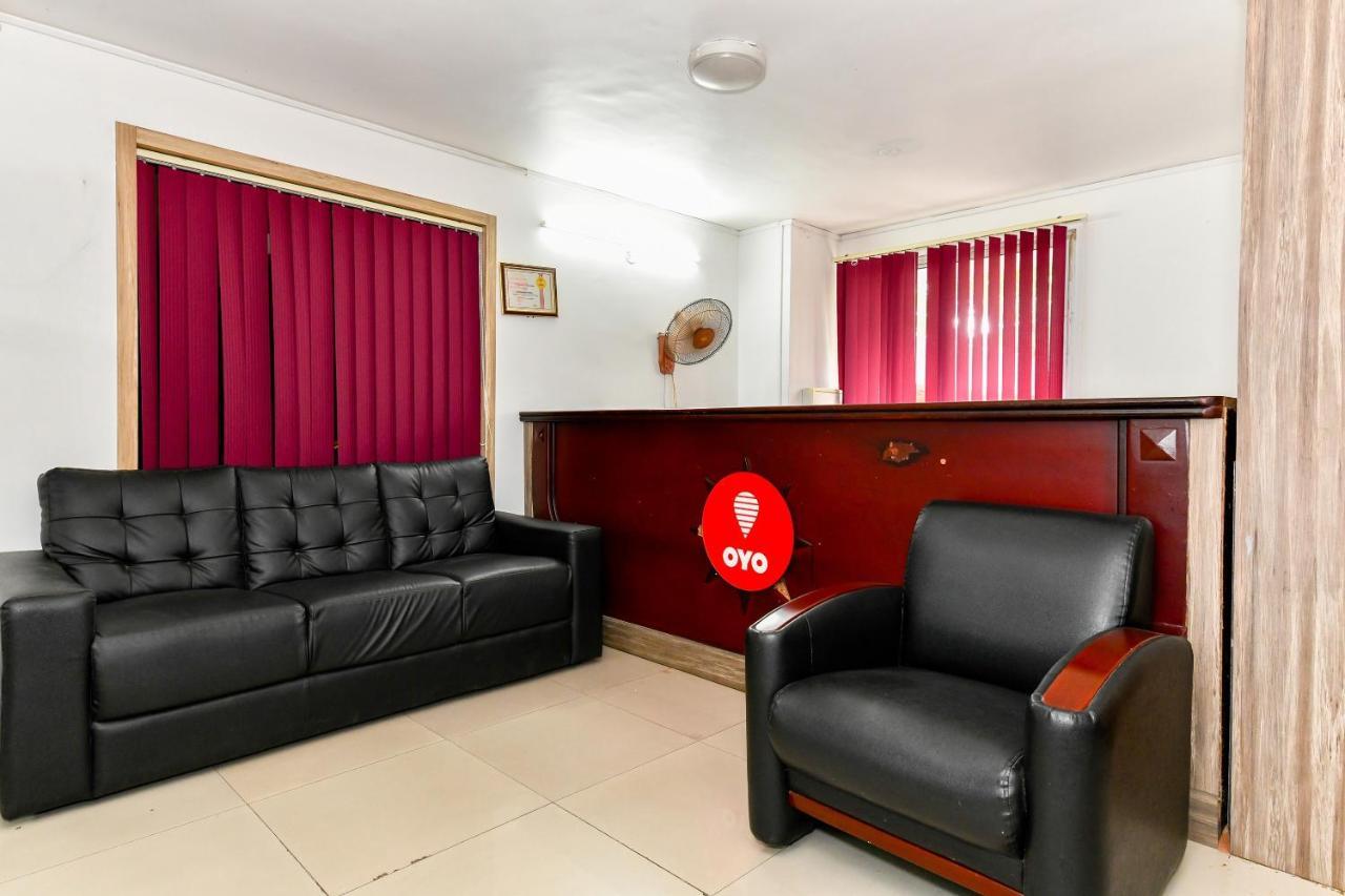 Oyo Flagship 9560 Hotel Bellwether Kochi Exterior foto